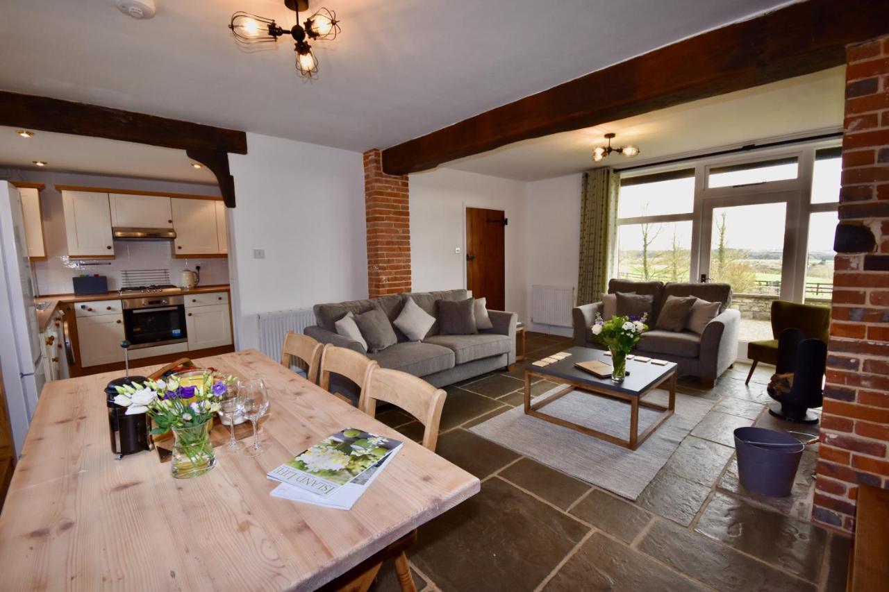 Little Upton Farm Cottages Ryde  Extérieur photo
